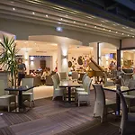坎博德罗洛酒店 4*